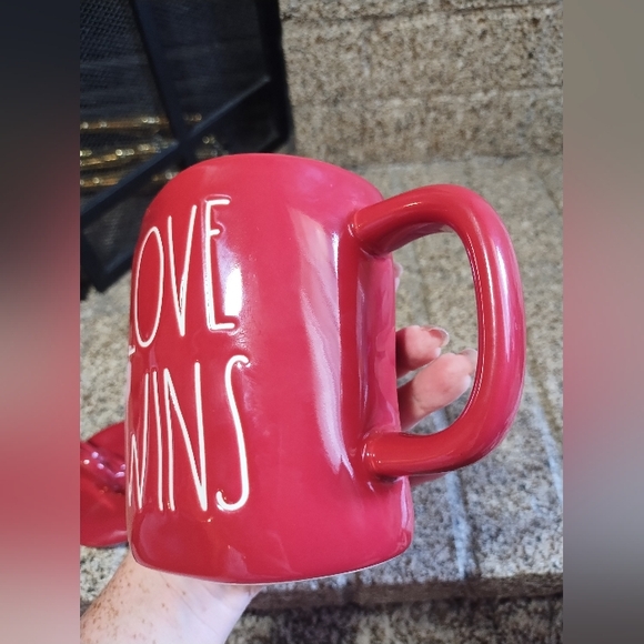 Rae Dunn Mug Love Wins With Heart Topper - Picture 5 of 15